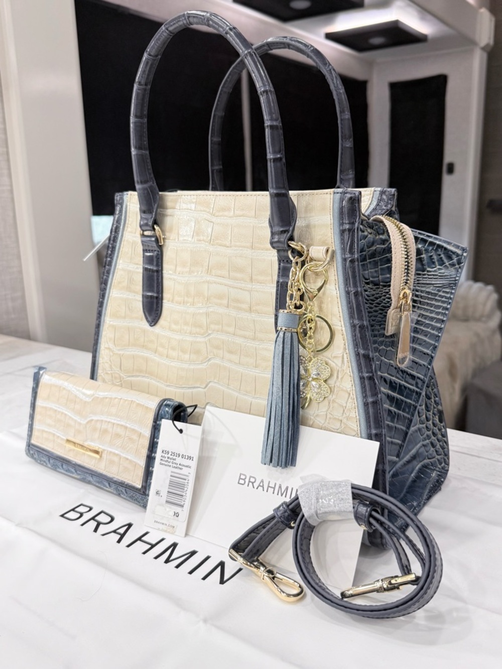🤍🩵💙✨🐚Brahmin Set 🐚✨💙🩵🤍 - Picture 3 of 9